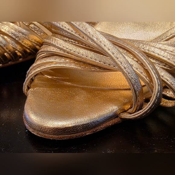 SALE Christian Louboutin Rose Gold Heels - Picture 16 of 16